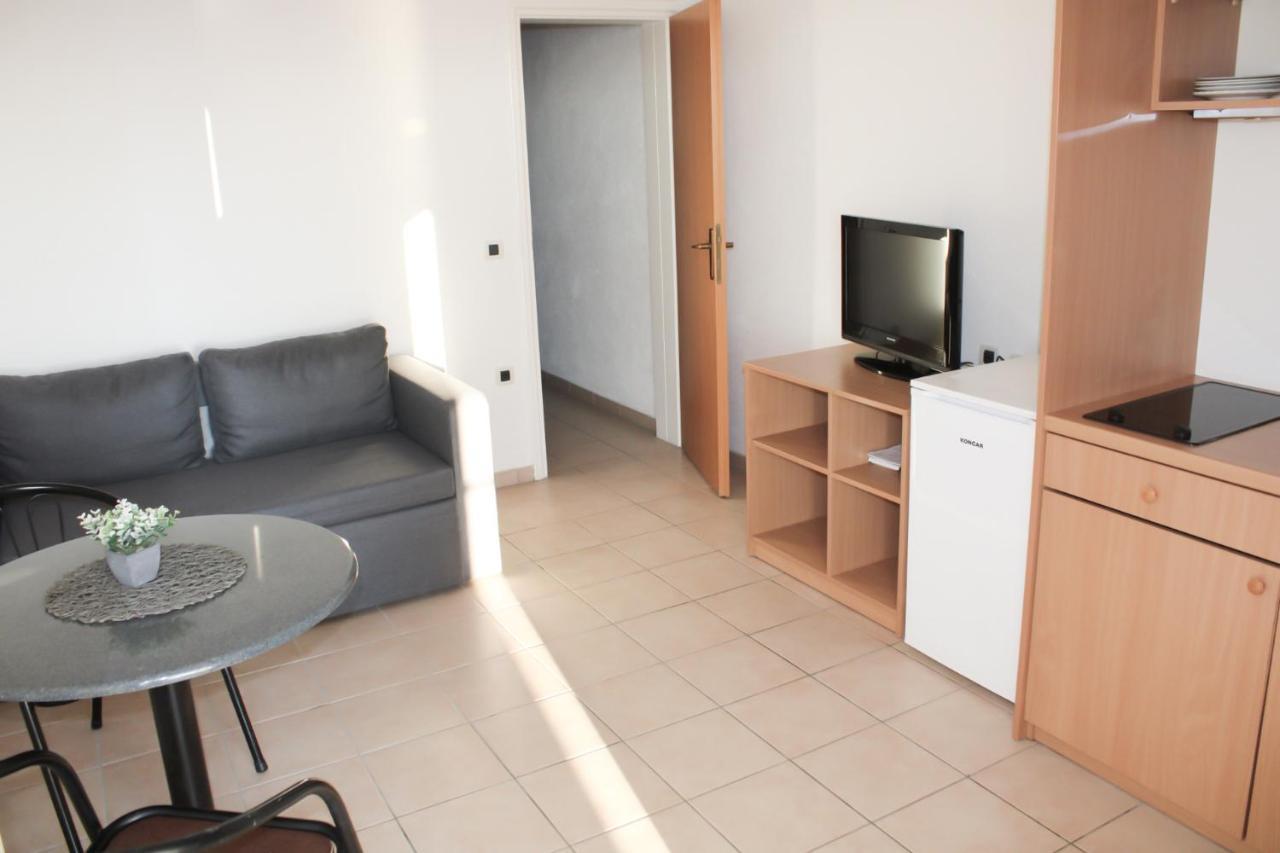 Apartments Larus บาชกาโวดา ภายนอก รูปภาพ