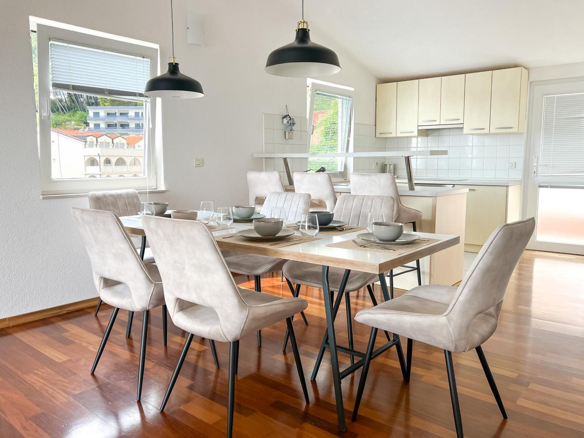 Apartments Larus บาชกาโวดา ภายนอก รูปภาพ